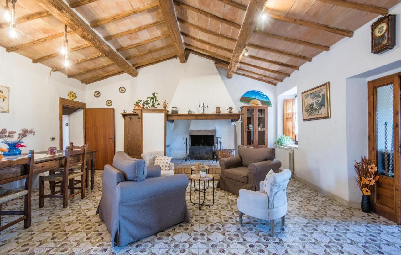 Gorgeous Home In Montalcino With Kitchen Exterior photo
